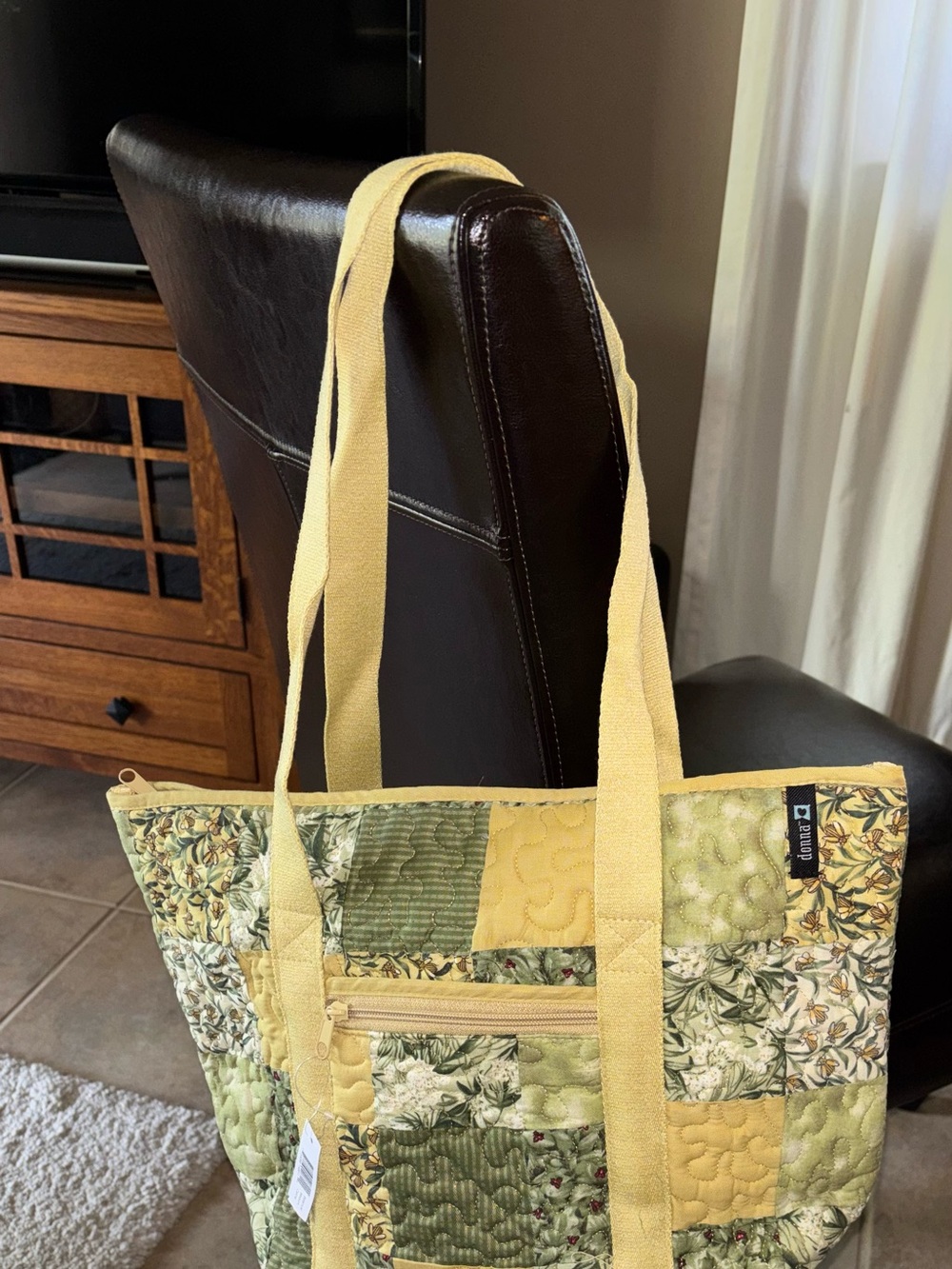 Donna Sharp Quilted Patchwork Tote NWT Medium Celina Shoulder Bag Floral Green